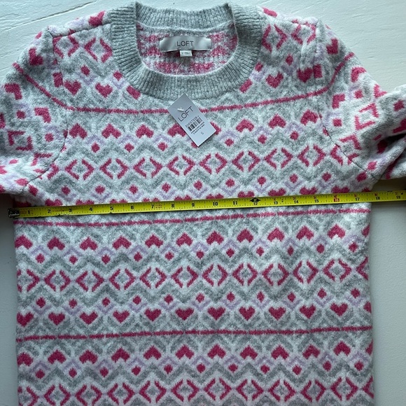 Loft heart sweater. - Picture 9 of 12